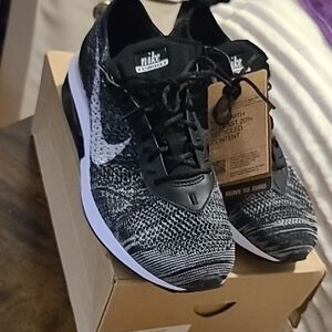 Nike Sneakers – Men’s 8.5 / Women’s 10 – New With Tags